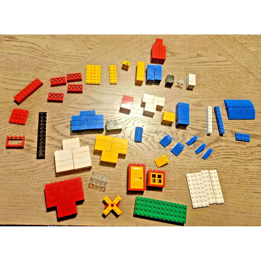 Lot Of 120 Vintage LEGOS BLOCKS  Including Vehicle Roof Hinge, etc
